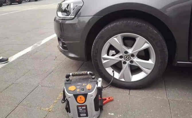 叶城汽车搭电案例